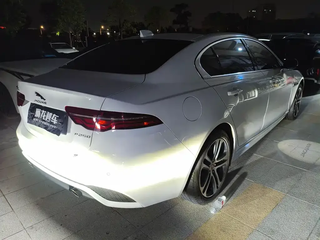 Jaguar XEL 2023 из CN, фото 9