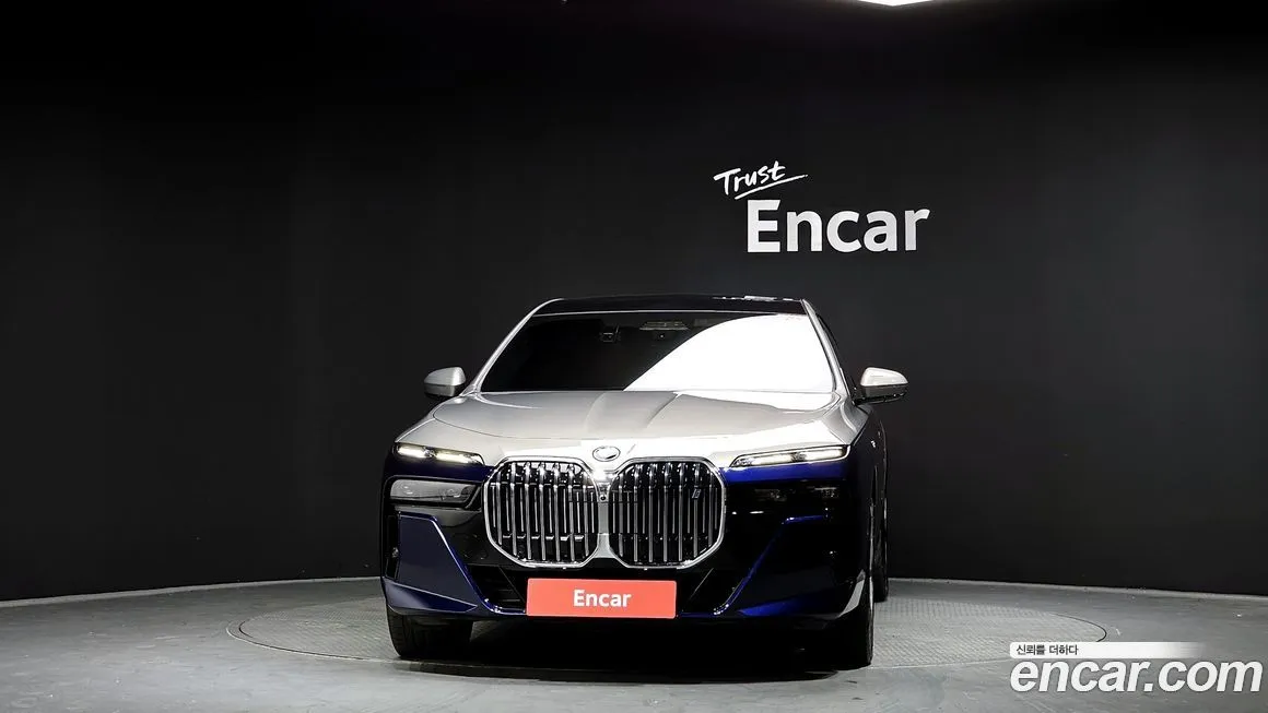 BMW i7 2023 из KR, фото 3