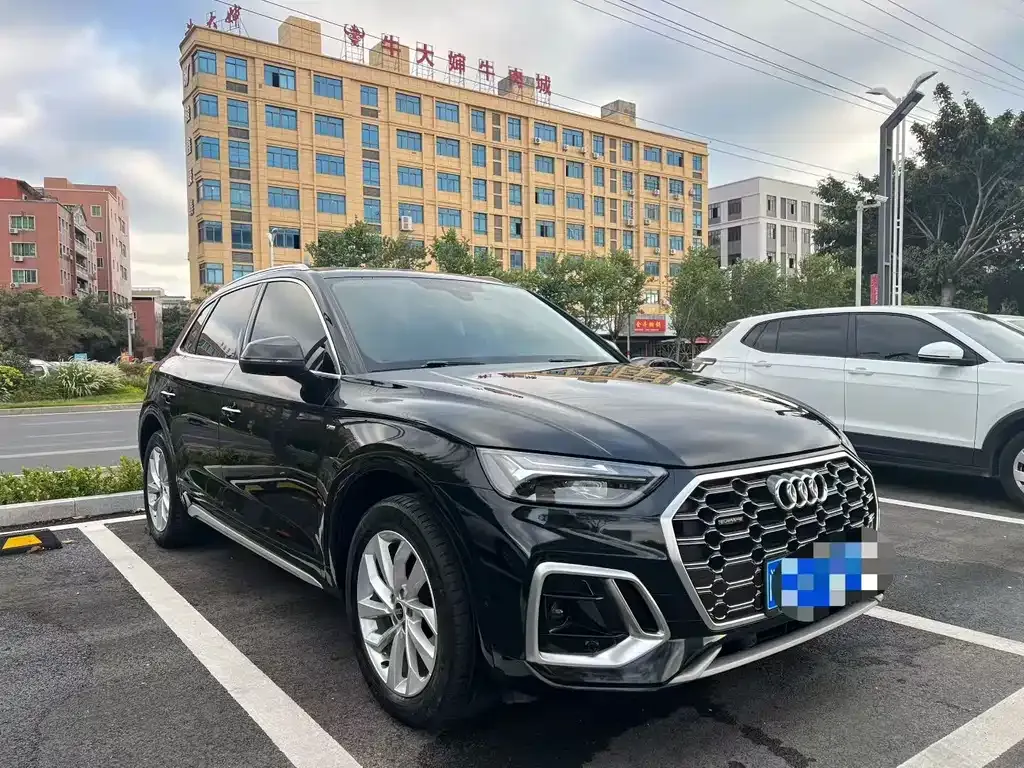Audi Q5L 2022 из CN, фото 3