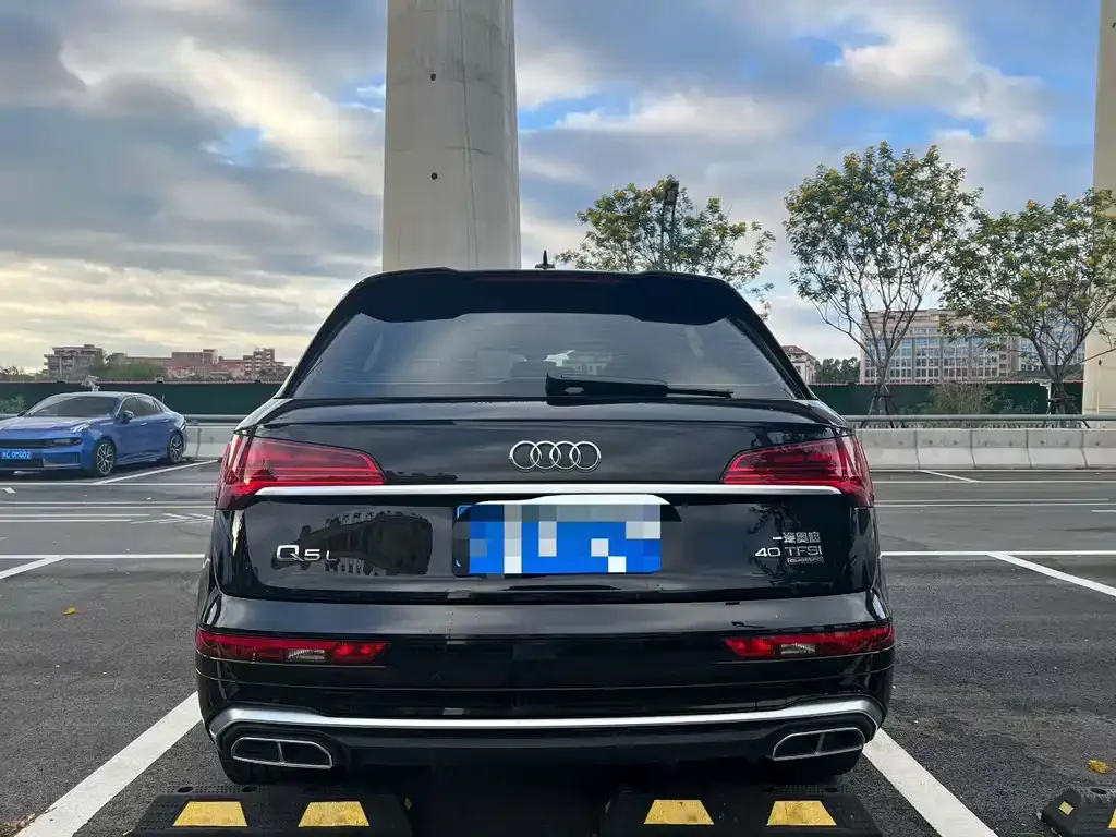 Audi Q5L 2022 из CN, фото 5