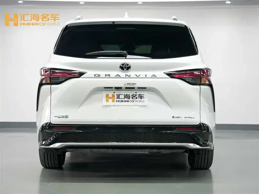Toyota Granvia 2025 из CN, фото 5