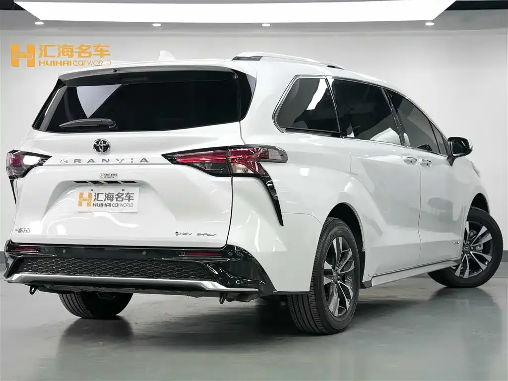 Toyota Granvia 2025 из CN, фото 6