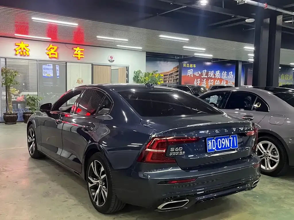 Volvo S60 2021 из CN, фото 8