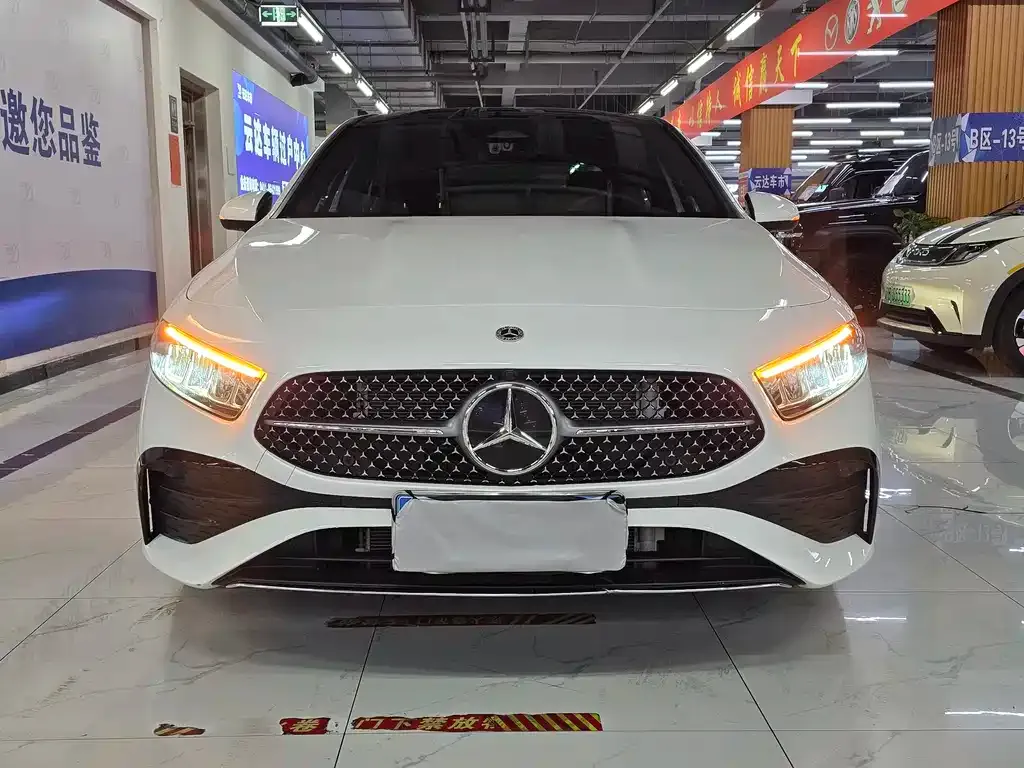 Mercedes-Benz A-Class — фото 1