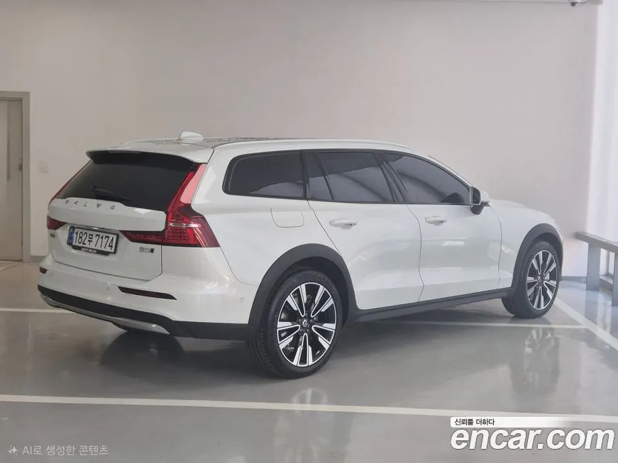 Volvo V60 — фото 4
