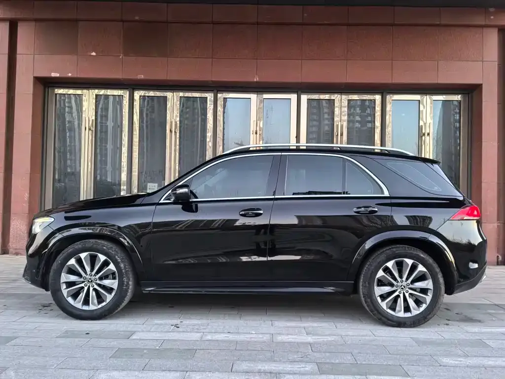 Mercedes-Benz GLE 2023 из CN, фото 4