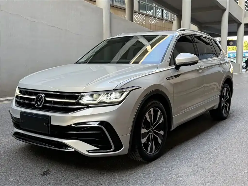 Volkswagen Tiguan L 2021 из CN, фото 2