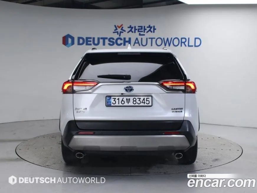 Toyota RAV4 2024 из KR, фото 4