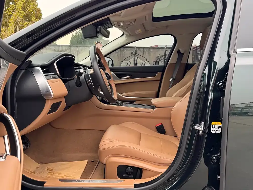 Jaguar XFL 2024 из CN, фото 10