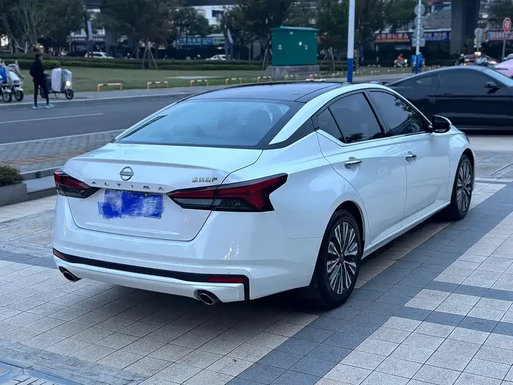Nissan Teana 2023 из CN, фото 9