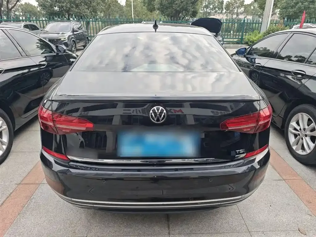 Volkswagen Passat 2021 из CN, фото 6