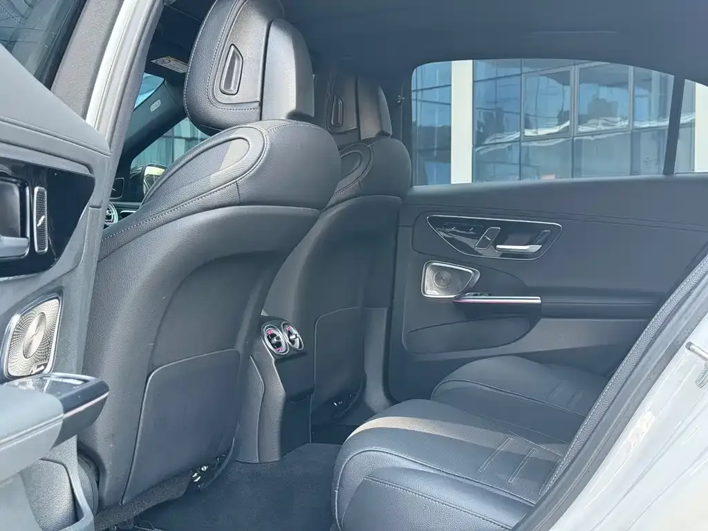 Mercedes-Benz C-Class 2024 из CN, фото 7