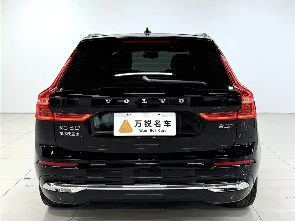 Volvo XC60 2023 из CN, фото 4