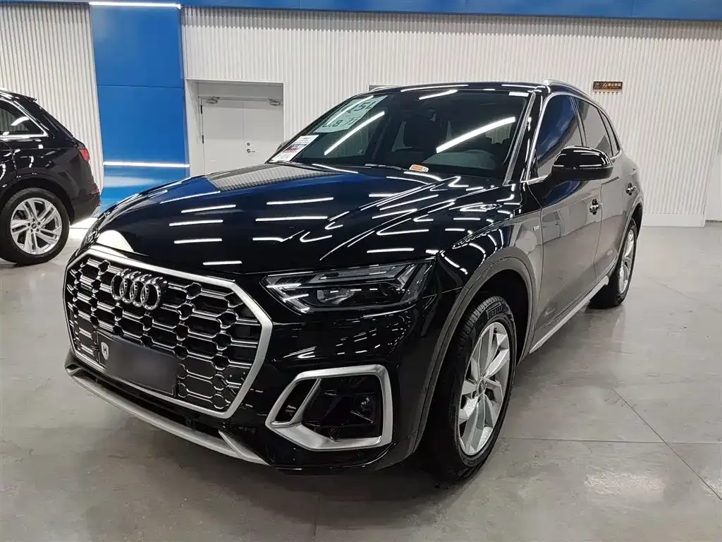 Audi Q5L 2022 из CN, фото 1