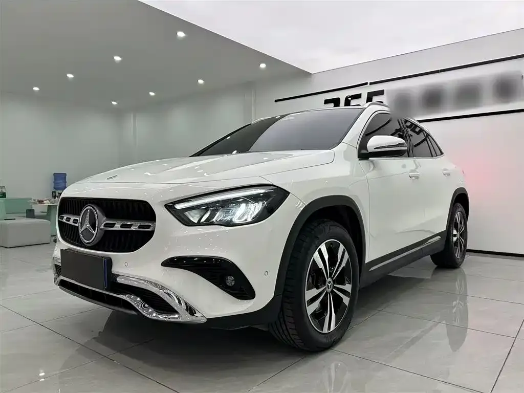 Mercedes-Benz GLA 2024 из CN, фото 1
