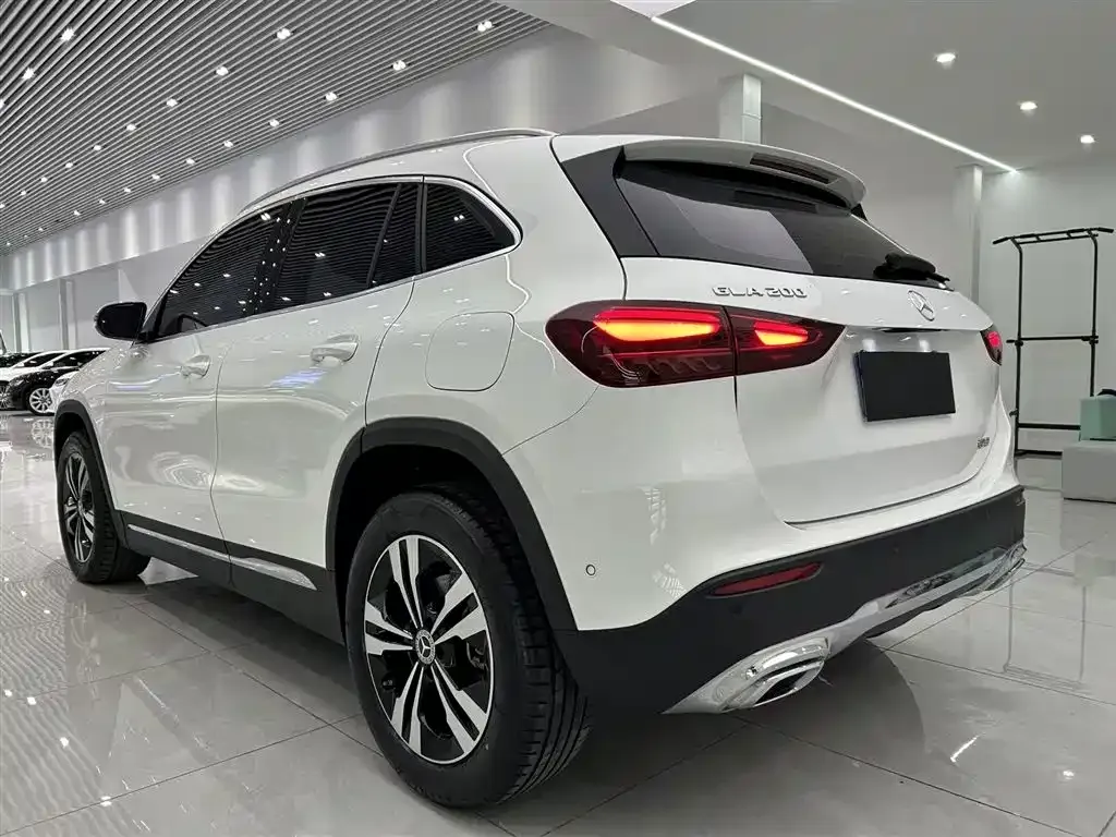 Mercedes-Benz GLA 2024 из CN, фото 10