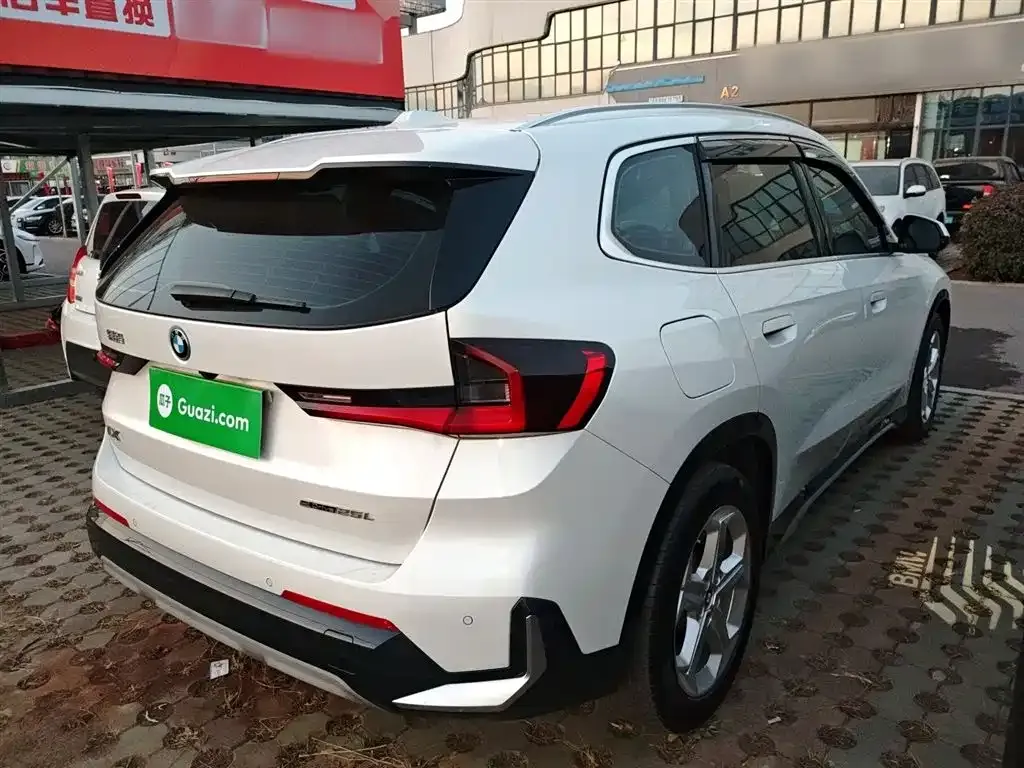 BMW iX1 2025 из CN, фото 7