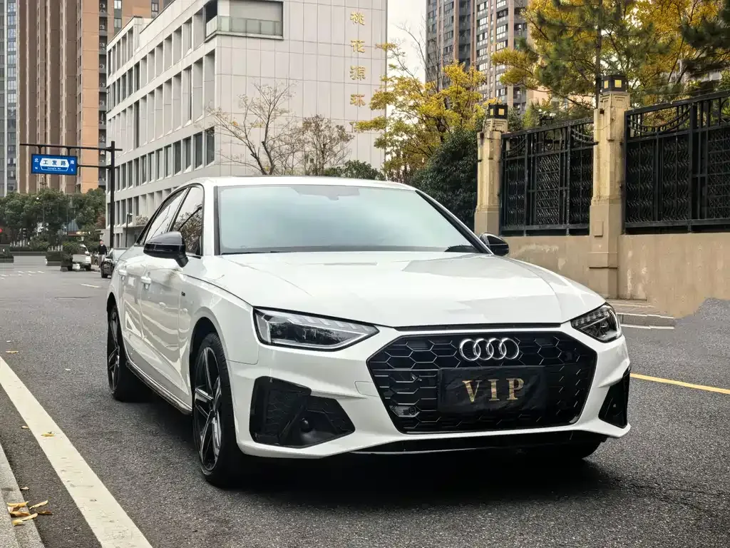 Audi A4L 2025 из CN, фото 2