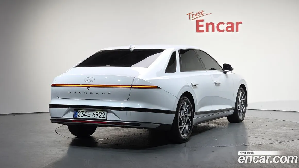 Hyundai Grandeur 2023 из KR, фото 2