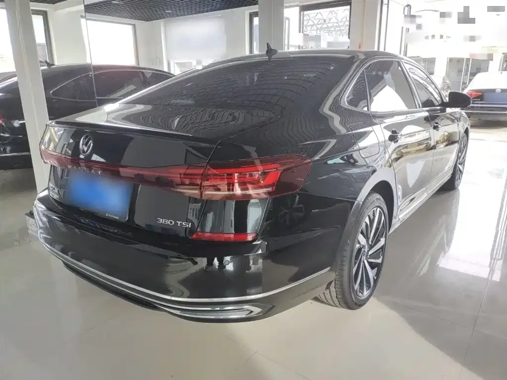 Volkswagen Passat 2024 из CN, фото 7