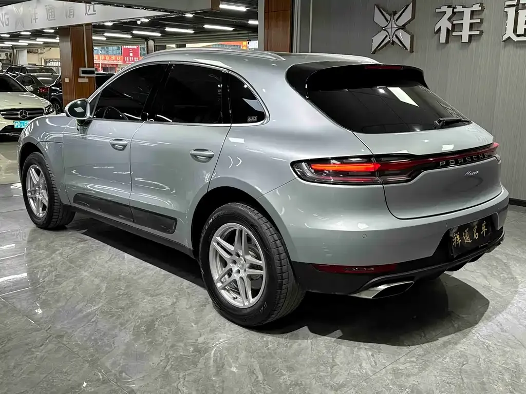 Porsche Macan — фото 10