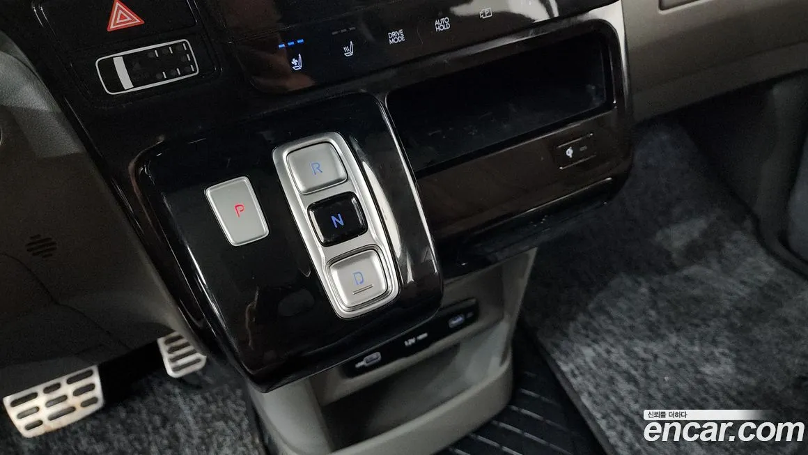 Hyundai Staria — фото 9