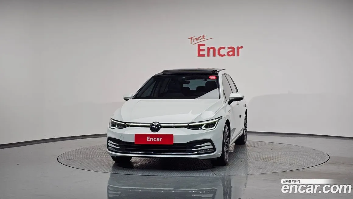 Volkswagen Golf 2023 из KR, фото 3
