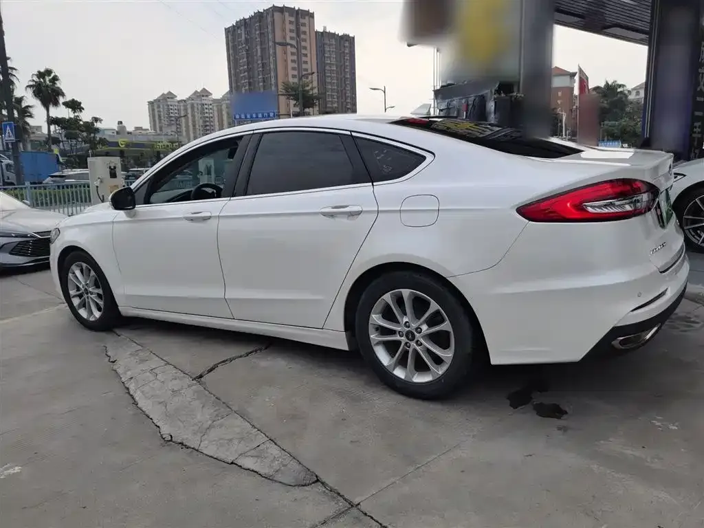 Ford Mondeo 2022 из CN, фото 5