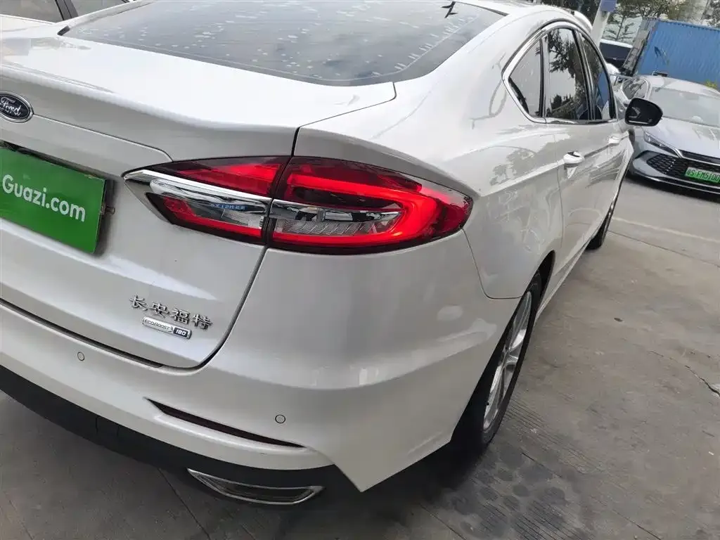 Ford Mondeo 2022 из CN, фото 8