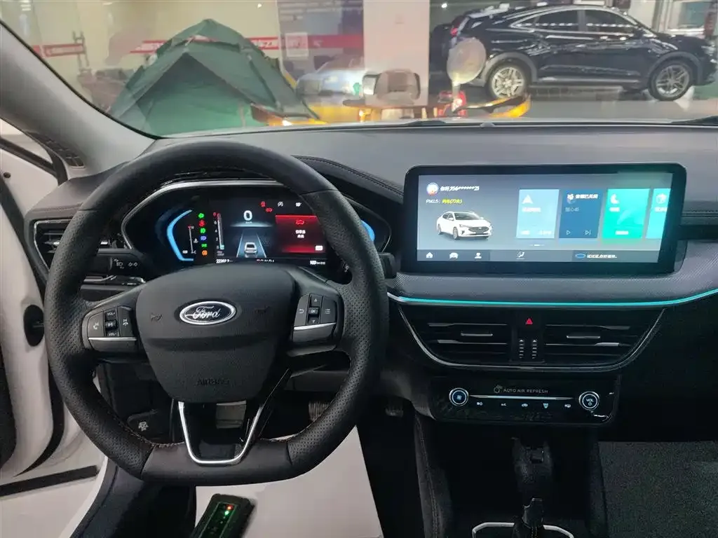 Ford Focus 2022 из CN, фото 10