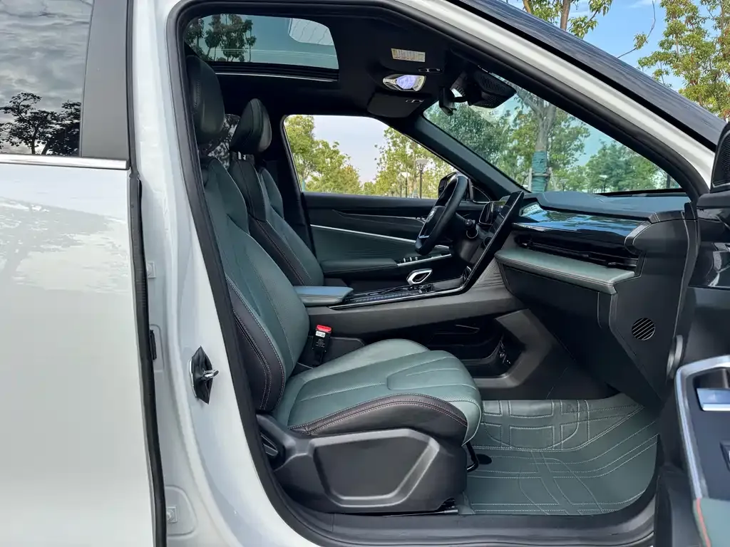 Geely Boyue 2024 из CN, фото 10