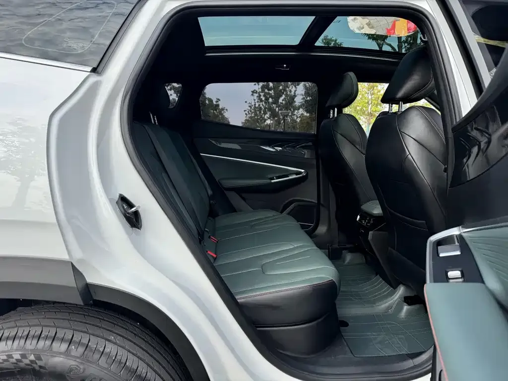 Geely Boyue 2024 из CN, фото 9