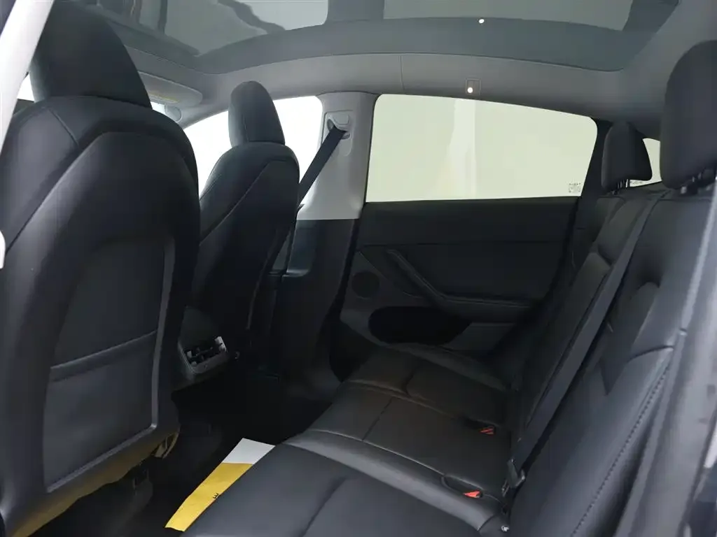 Tesla Model Y 2024 из CN, фото 9