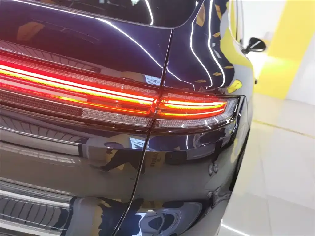 Porsche Cayenne 2024 из CN, фото 8
