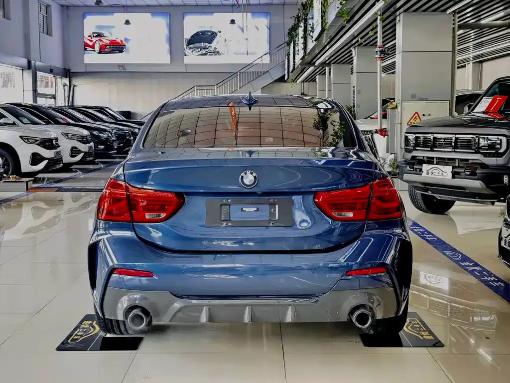 BMW 1 Series 2021 из CN, фото 4
