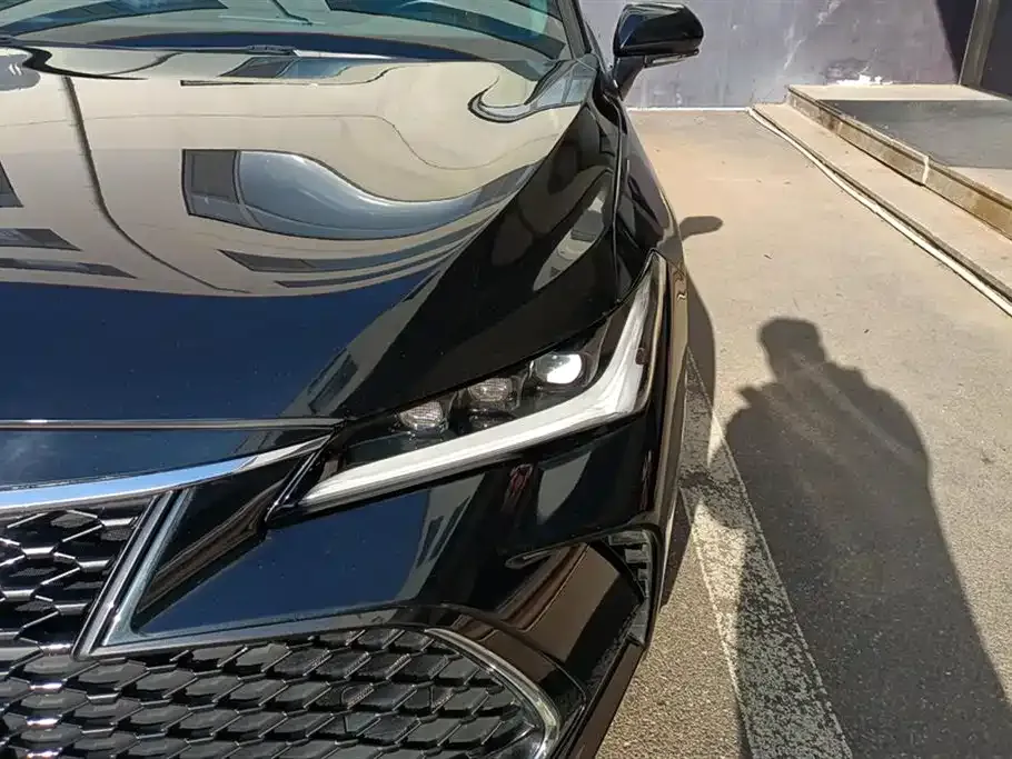 Toyota Avalon 2022 из CN, фото 5