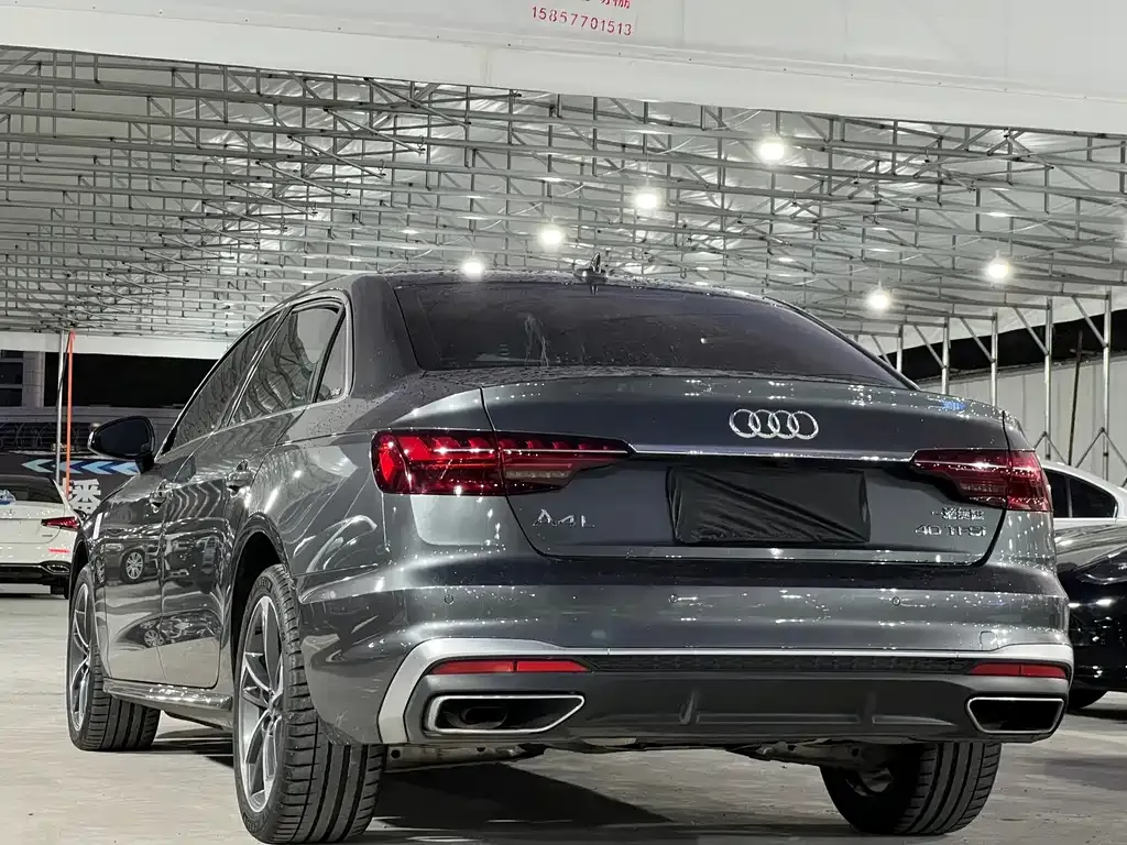 Audi A4L 2022 из CN, фото 4