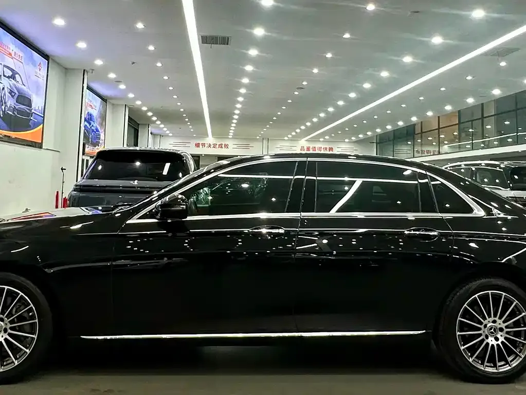 Mercedes-Benz E-Class 2023 из CN, фото 2