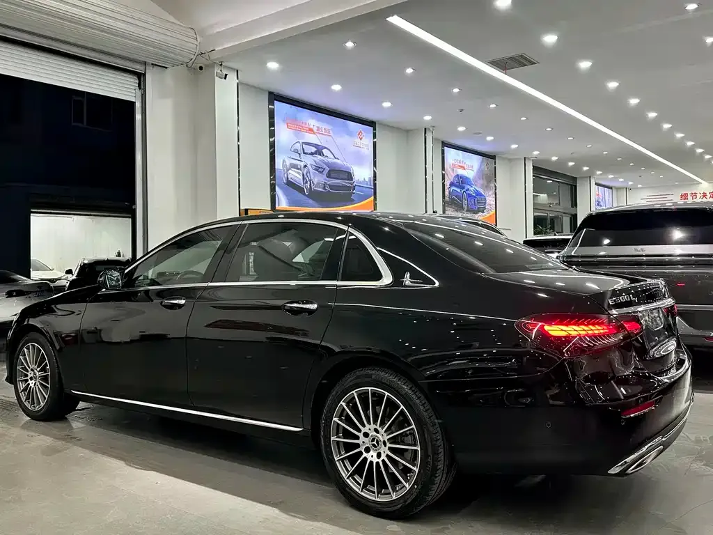 Mercedes-Benz E-Class 2023 из CN, фото 4