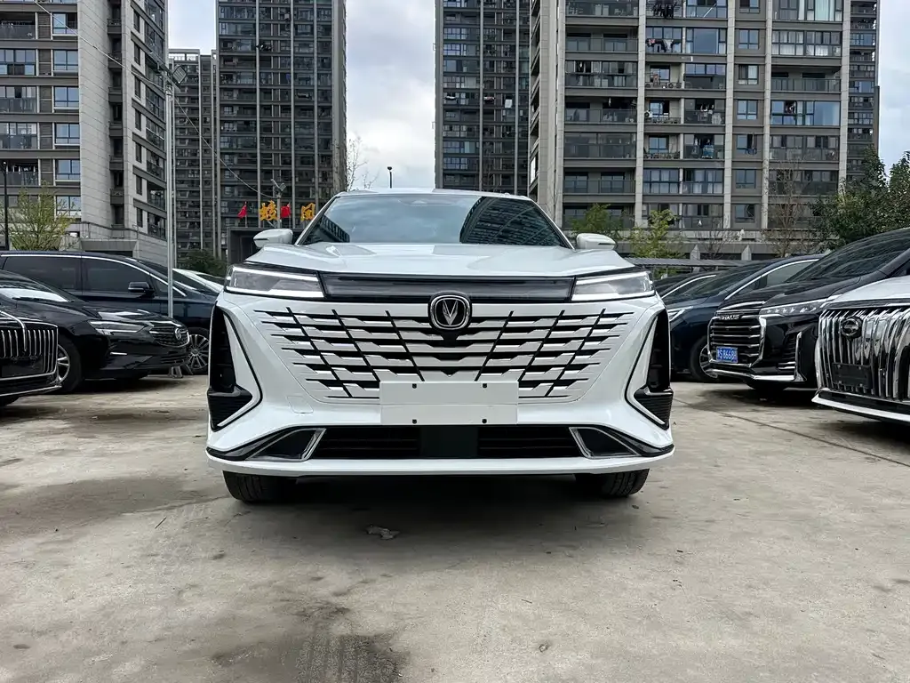 Changan CS75PLUS 2023 из CN, фото 2