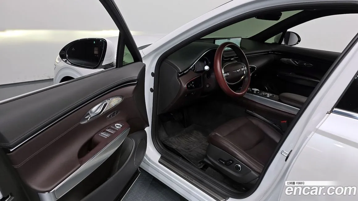 Genesis GV70 — фото 10