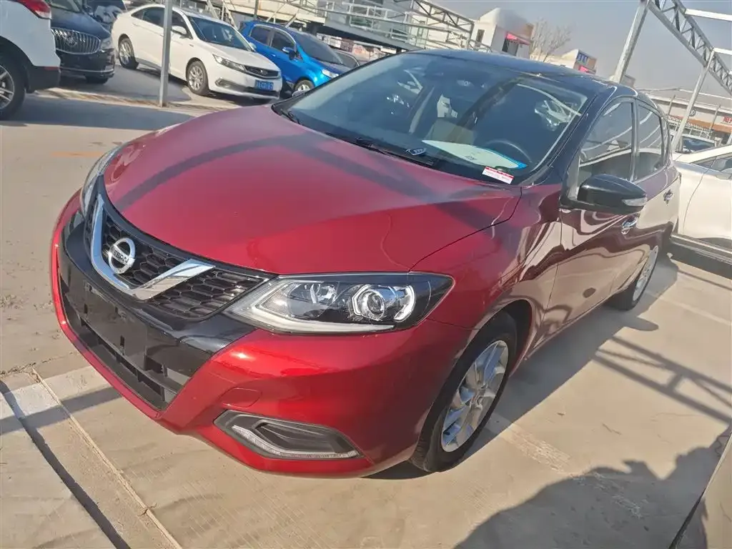 Nissan Tiida 2022 из CN, фото 2