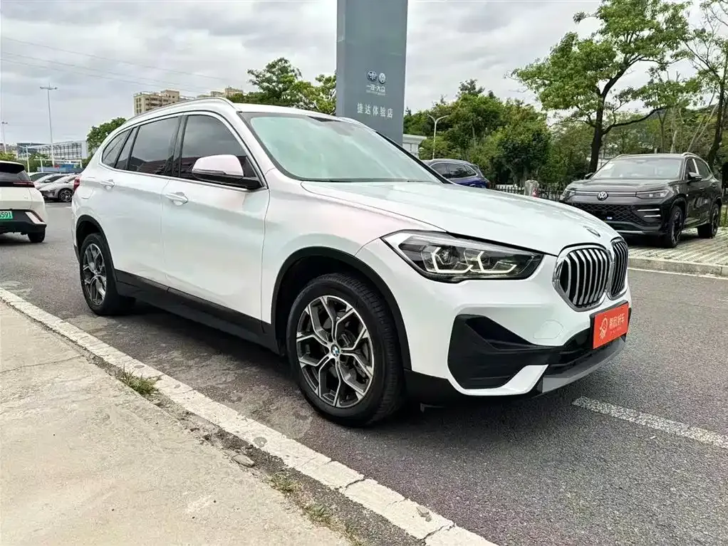 BMW X1 2022 из CN, фото 3