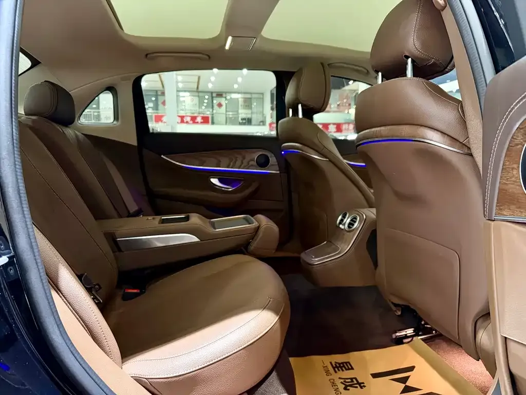 Mercedes-Benz E-Class 2024 из CN, фото 10