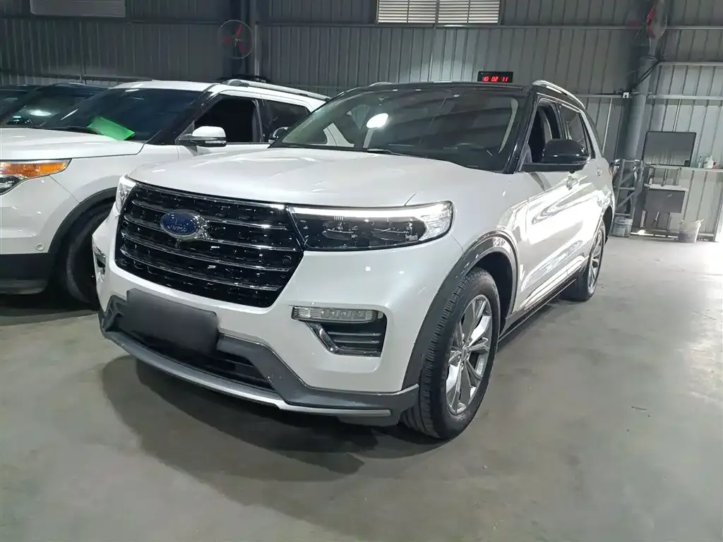 Ford Explorer 2021 из CN, фото 2