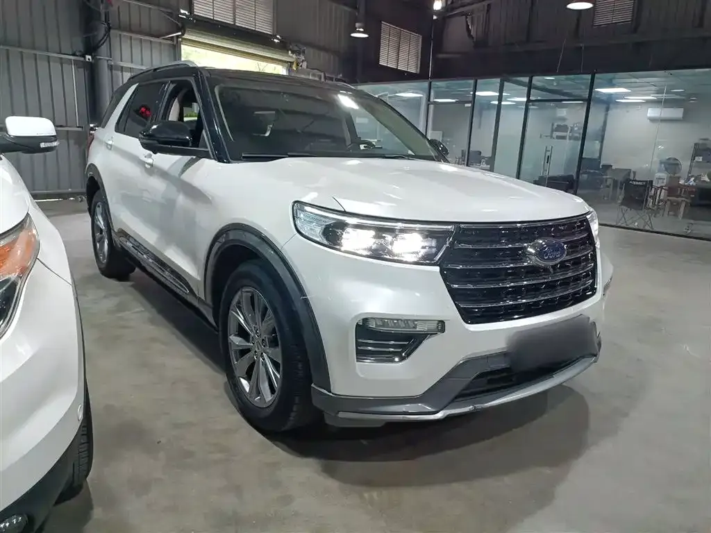 Ford Explorer 2021 из CN, фото 4