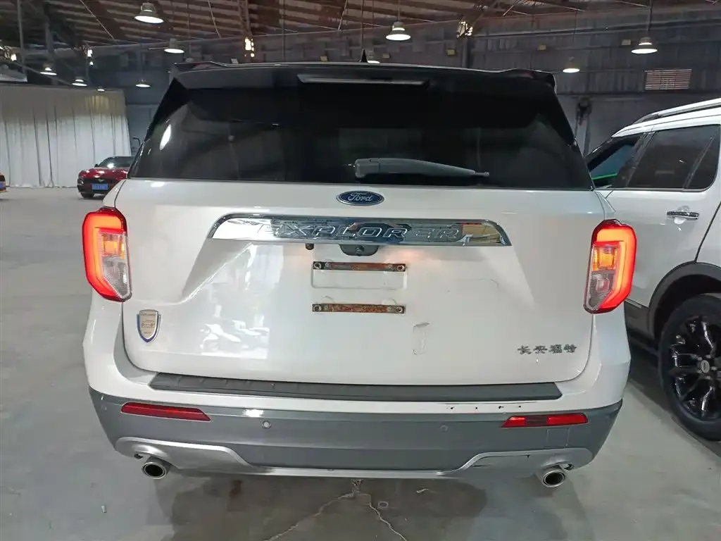 Ford Explorer 2021 из CN, фото 6