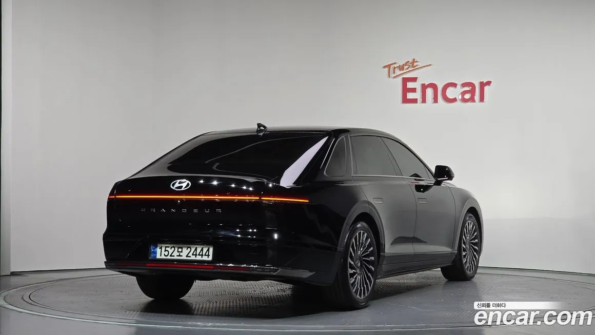 Hyundai Grandeur 2023 из KR, фото 2
