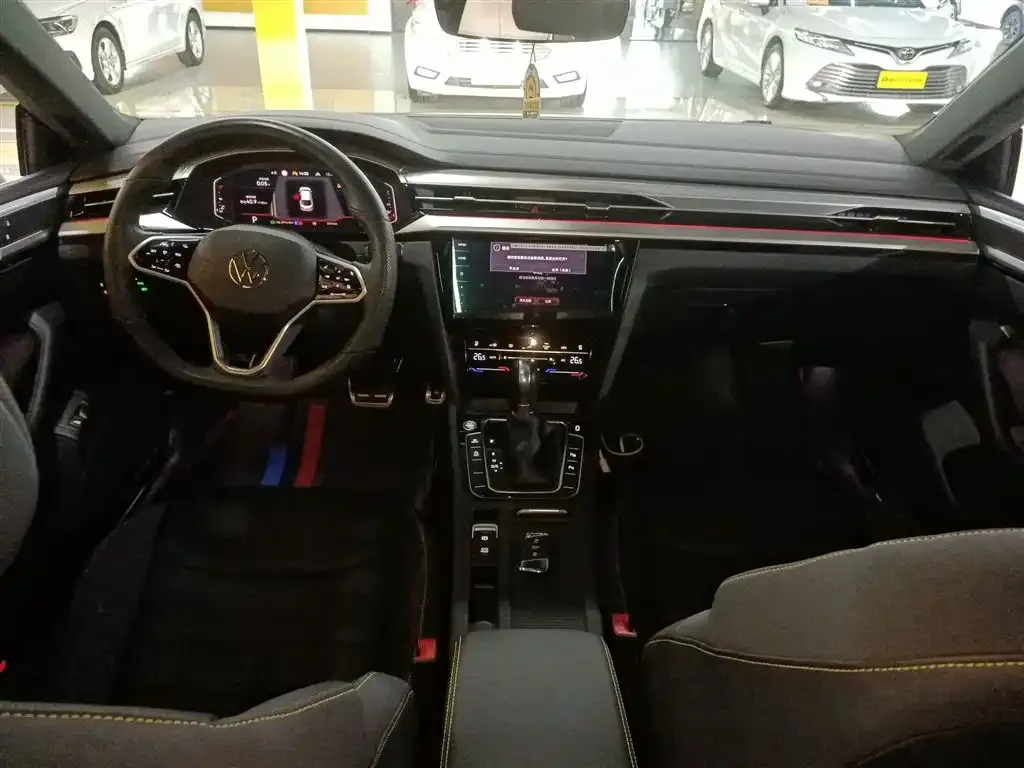 Volkswagen CC 2024 из CN, фото 10