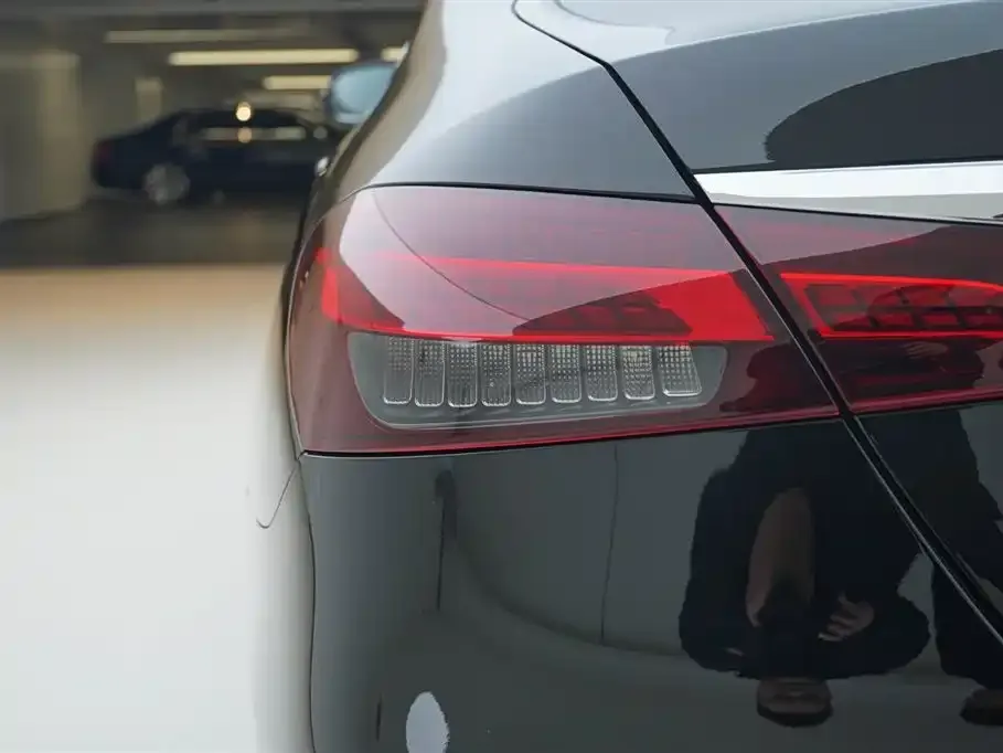 Mercedes-Benz E-Class 2022 из CN, фото 10
